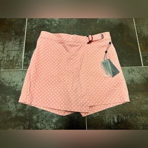 Q26 NWT Tommy Hilfiger Womens Hollywood Chino Adjustable Skort Size 4 Pink Polka